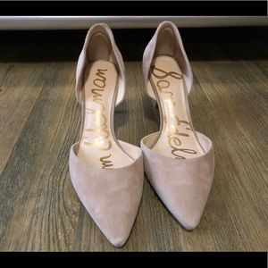 Sam Edelman nude suede pump